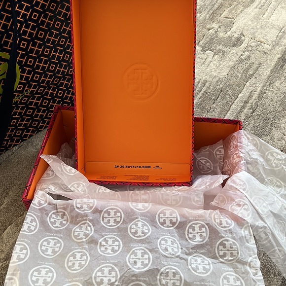 Tory Burch empty bag and shoe box - Picture 2 of 6